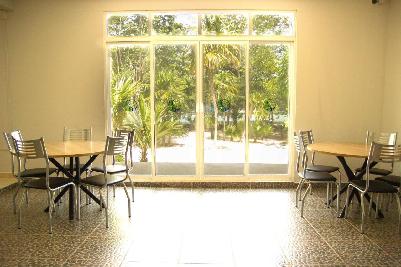 Cancun Tennis Inn Cancún Exteriör bild