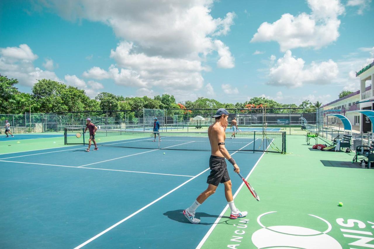 Cancun Tennis Inn Cancún Exteriör bild
